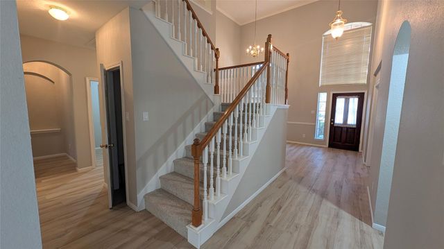 5815 Saber River, Sugar Land, TX 77479