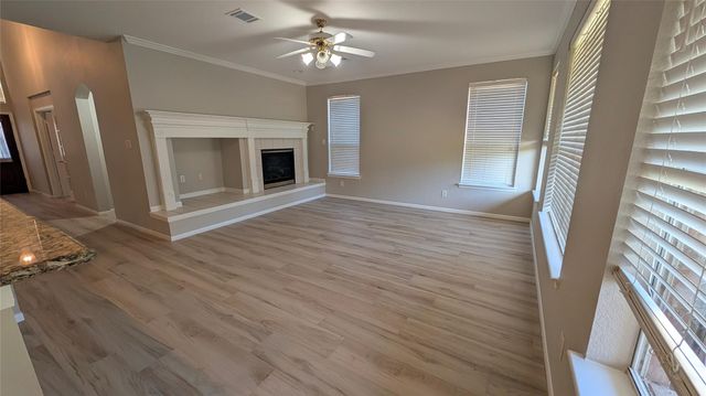 5815 Saber River, Sugar Land, TX 77479