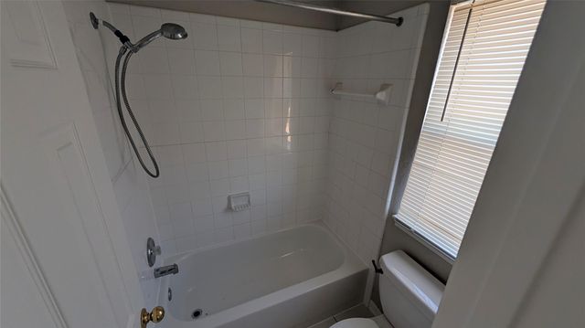 5815 Saber River, Sugar Land, TX 77479