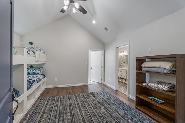 2615 Harborside Drive, Granbury, TX 76048