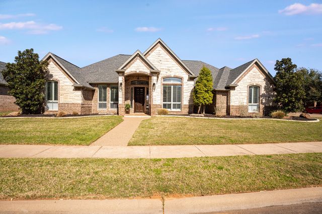 2615 Harborside Drive, Granbury, TX 76048