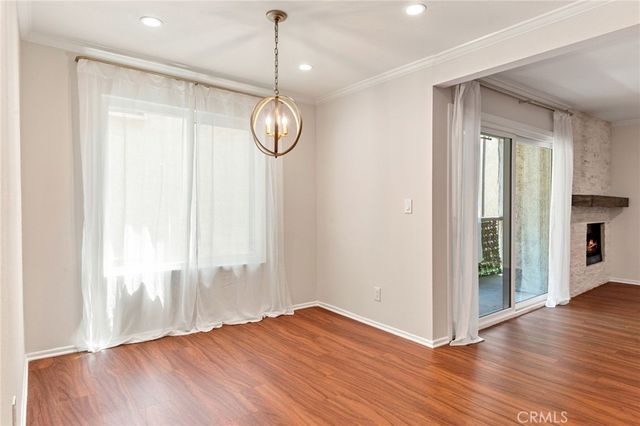 14159 Riverside Drive 103, Sherman Oaks, CA 91423