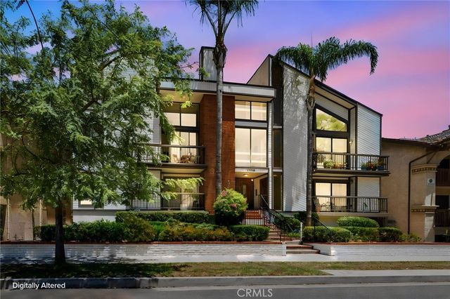 14159 Riverside Drive 103, Sherman Oaks, CA 91423