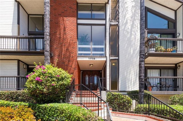 14159 Riverside Drive 103, Sherman Oaks, CA 91423