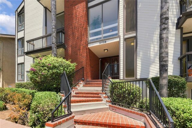 14159 Riverside Drive 103, Sherman Oaks, CA 91423