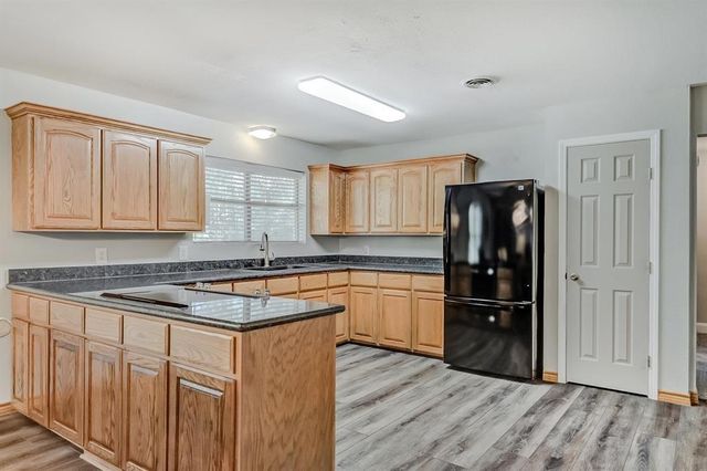 260 Lawrence Lane, Vidor, TX 77662