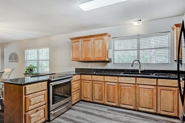 260 Lawrence Lane, Vidor, TX 77662