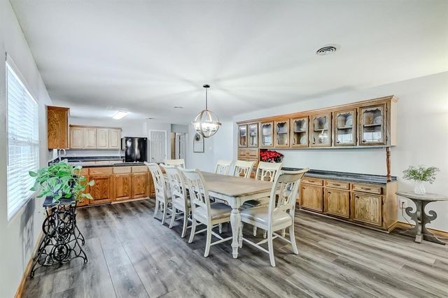 260 Lawrence Lane, Vidor, TX 77662