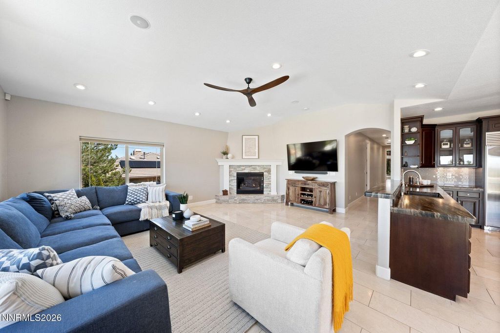 Image 20 of property listing at 14070 SADDLEBOW Drive, Reno, NV 89511