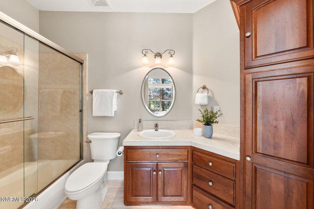 Image 33 of property listing at 14070 SADDLEBOW Drive, Reno, NV 89511