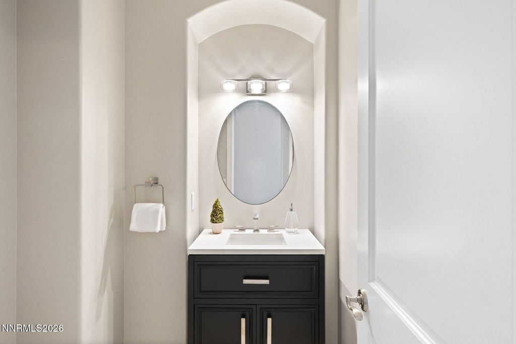 Image 34 of property listing at 14070 SADDLEBOW Drive, Reno, NV 89511