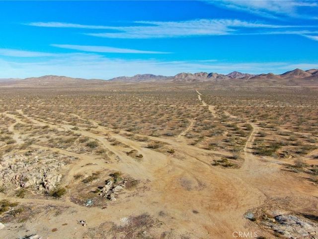 19011 Kensington Street, Apple Valley, CA 92307