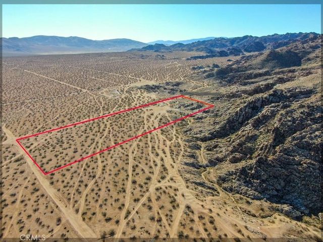 19011 Kensington Street, Apple Valley, CA 92307