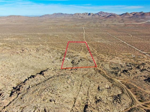 19011 Kensington Street, Apple Valley, CA 92307
