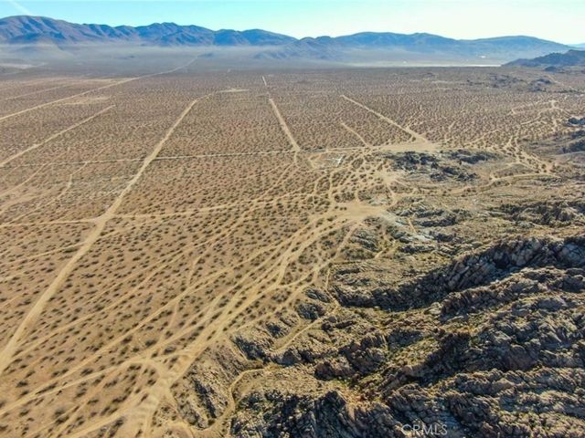 19011 Kensington Street, Apple Valley, CA 92307