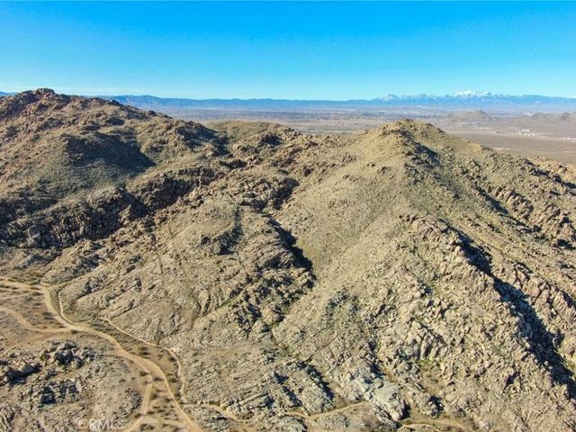 19011 Kensington Street, Apple Valley, CA 92307