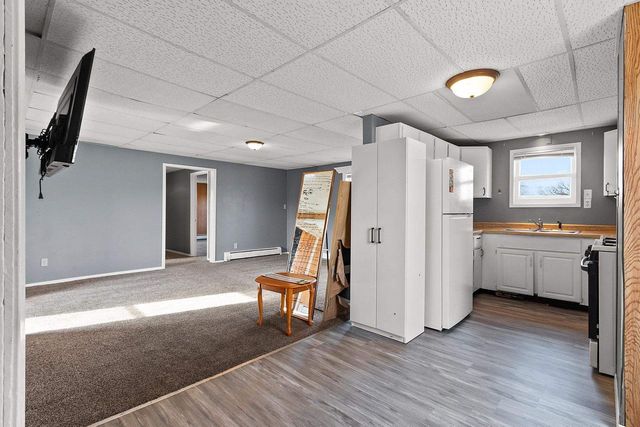 104 E FREEBORN STREET, Cecil, WI 54111