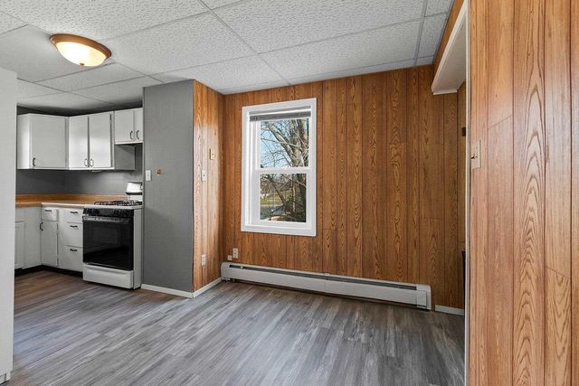 104 E FREEBORN STREET, Cecil, WI 54111