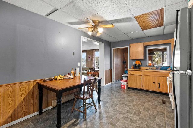 104 E FREEBORN STREET, Cecil, WI 54111