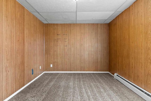 104 E FREEBORN STREET, Cecil, WI 54111