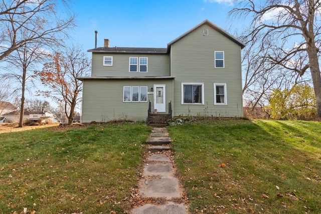 104 E FREEBORN STREET, Cecil, WI 54111