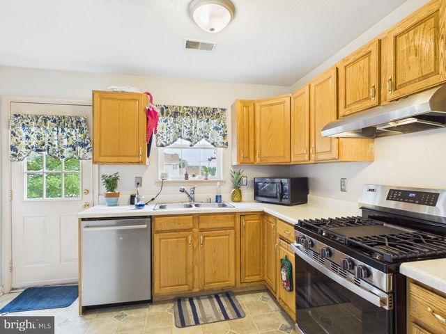 3110 HACKBERRY LN, York, PA 17404