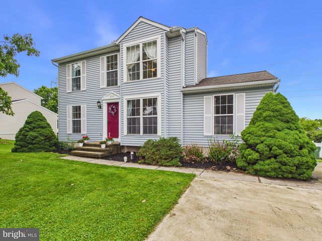 3110 HACKBERRY LN, York, PA 17404