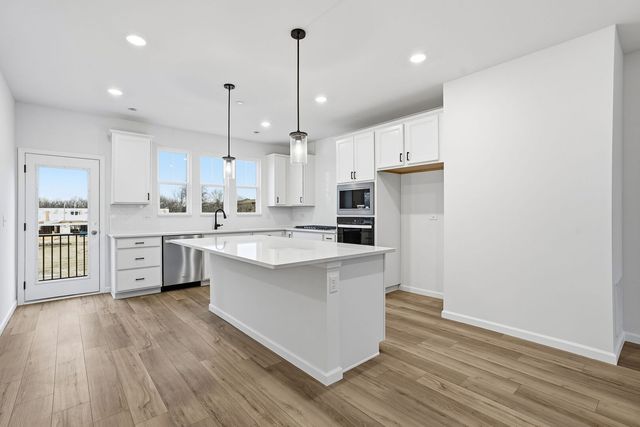 211 Steeple Bush Lane 10343, Schaumburg, IL 60193