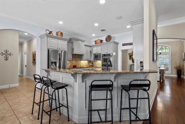 7020 Ledge Stone Drive, Mcgregor, TX 76657