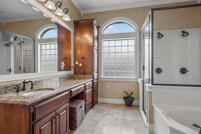 7020 Ledge Stone Drive, Mcgregor, TX 76657