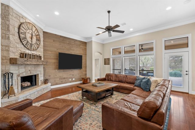 7020 Ledge Stone Drive, Mcgregor, TX 76657