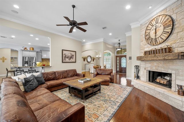 7020 Ledge Stone Drive, Mcgregor, TX 76657