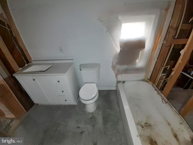 3101 CLIFTON AVE, Baltimore, MD 21216