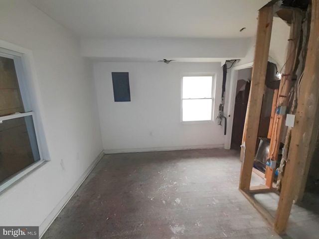 3101 CLIFTON AVE, Baltimore, MD 21216