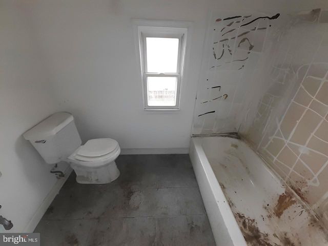 3101 CLIFTON AVE, Baltimore, MD 21216