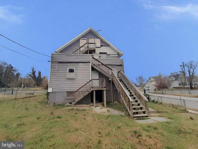 3101 CLIFTON AVE, Baltimore, MD 21216