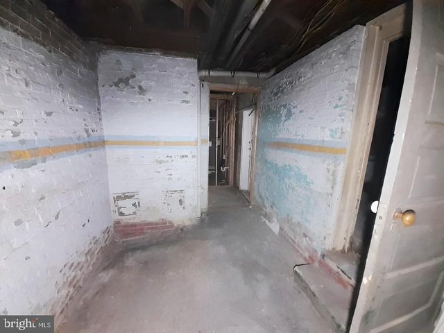 3101 CLIFTON AVE, Baltimore, MD 21216