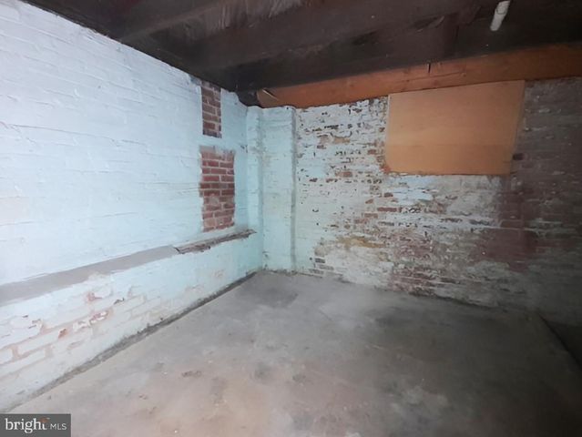 3101 CLIFTON AVE, Baltimore, MD 21216