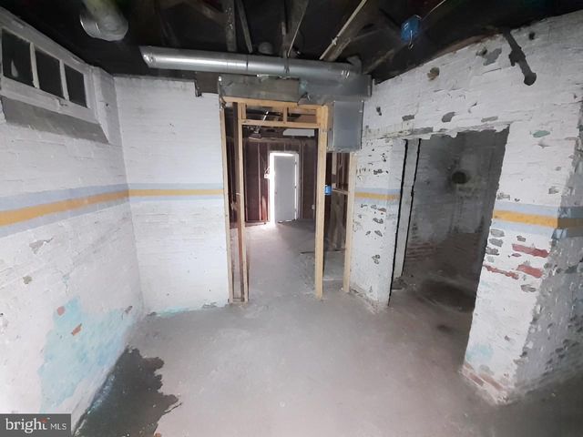 3101 CLIFTON AVE, Baltimore, MD 21216