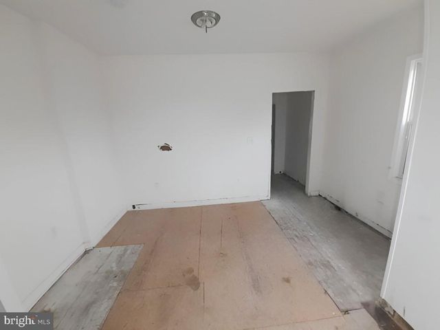 3101 CLIFTON AVE, Baltimore, MD 21216