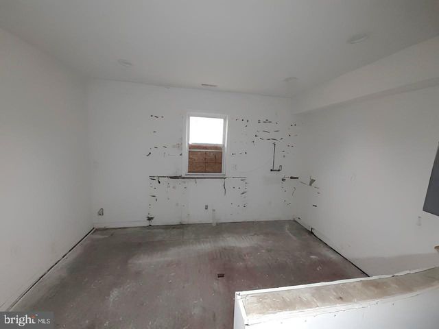 3101 CLIFTON AVE, Baltimore, MD 21216