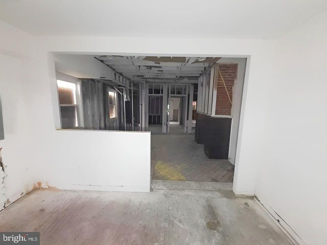 3101 CLIFTON AVE, Baltimore, MD 21216