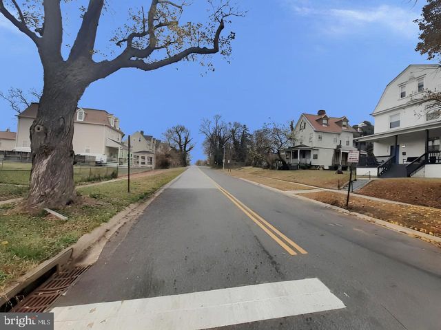3101 CLIFTON AVE, Baltimore, MD 21216