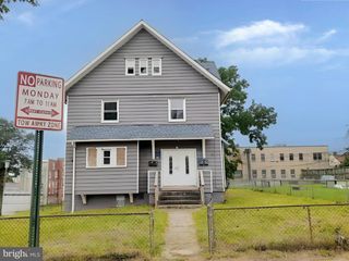 3101 CLIFTON AVE, Baltimore, MD 21216