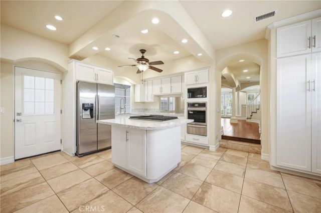416 9th, Huntington Beach, CA 92648