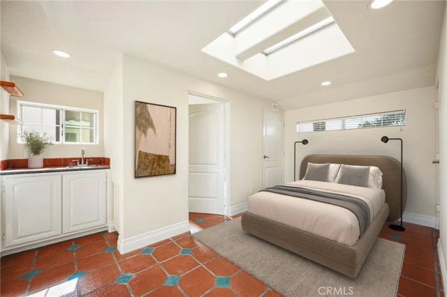 416 9th, Huntington Beach, CA 92648