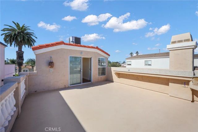 416 9th, Huntington Beach, CA 92648