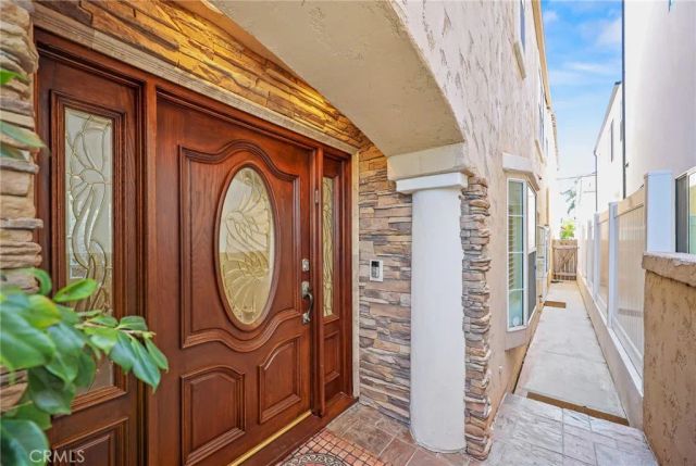 416 9th, Huntington Beach, CA 92648