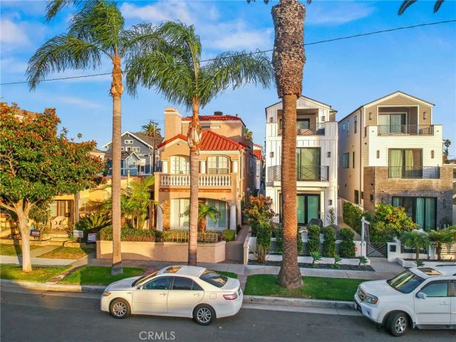 416 9th, Huntington Beach, CA 92648