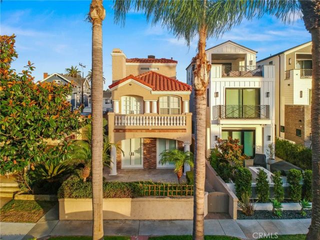 416 9th, Huntington Beach, CA 92648